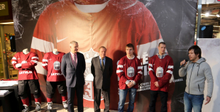 2013 Soču olimpisko hokeja kreklu prezentācija