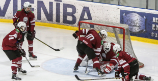FOTO: Latvijas U-16 izlase pirmajā mačā ar 5:3 uzvar Norvēģiju 